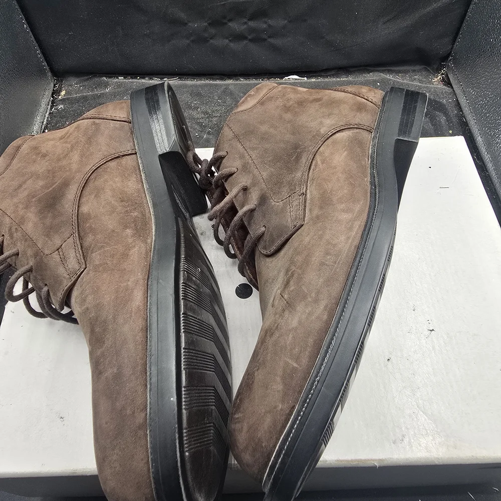 Bostonian Suede‎ Brown Chukka Boots